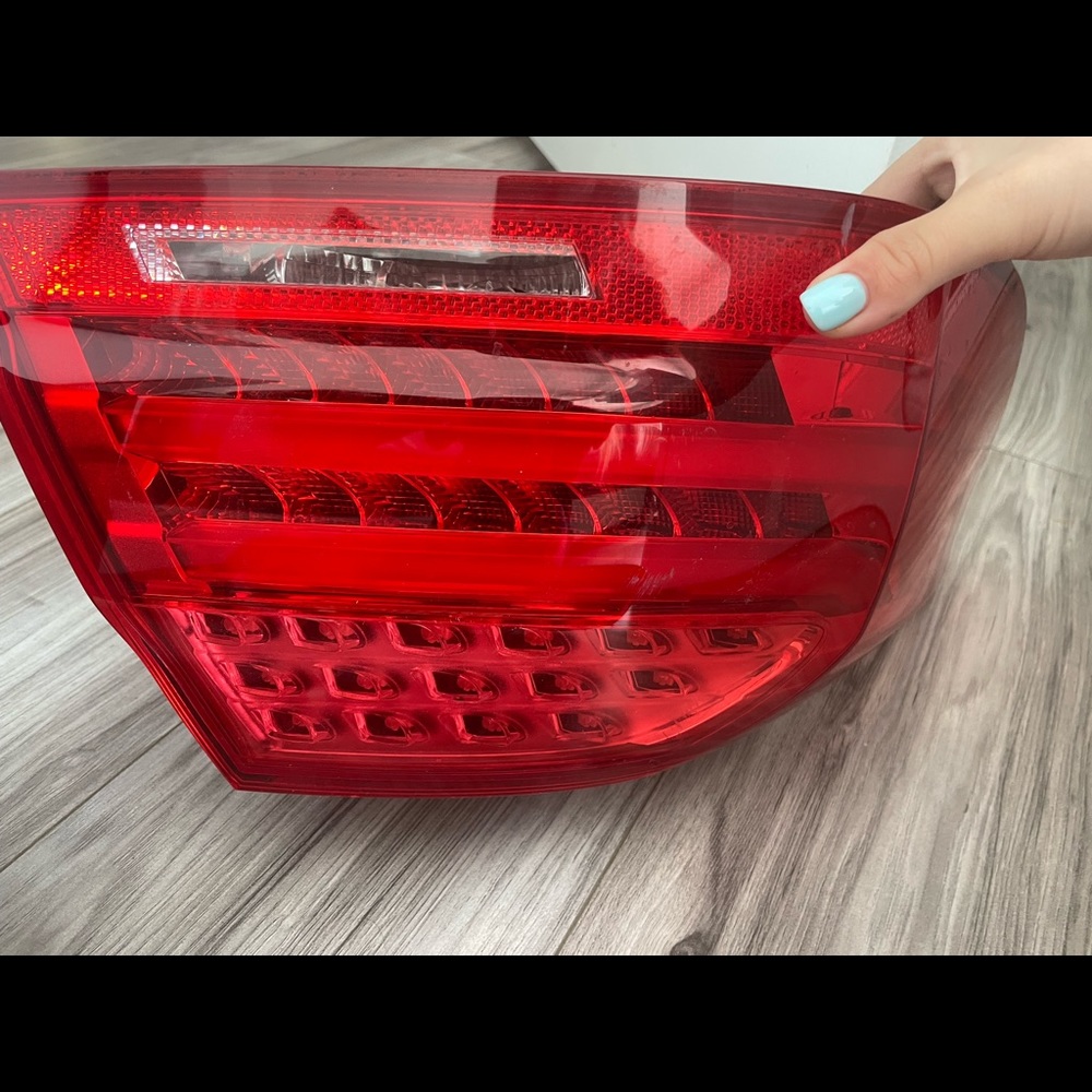 used but very good! 2011 m328i coup tail lights